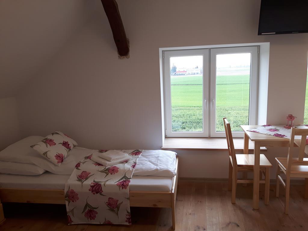 Pokoje Gościnne Pod Brzózką Poledno Exterior foto